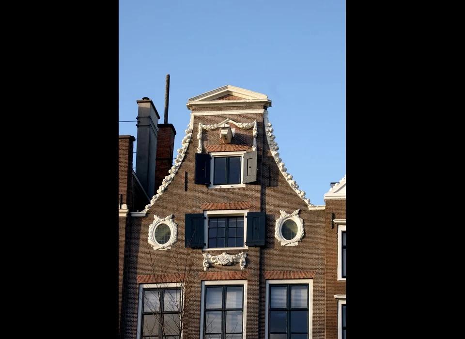 Leidsegracht 10 bovenhelft halsgevel (2019)