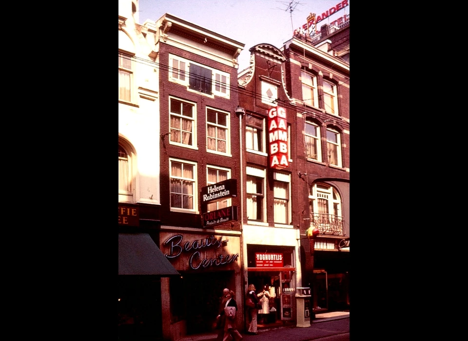 Leidsestraat 90-92 90 klokgevel 92 lijstgevel (1978)