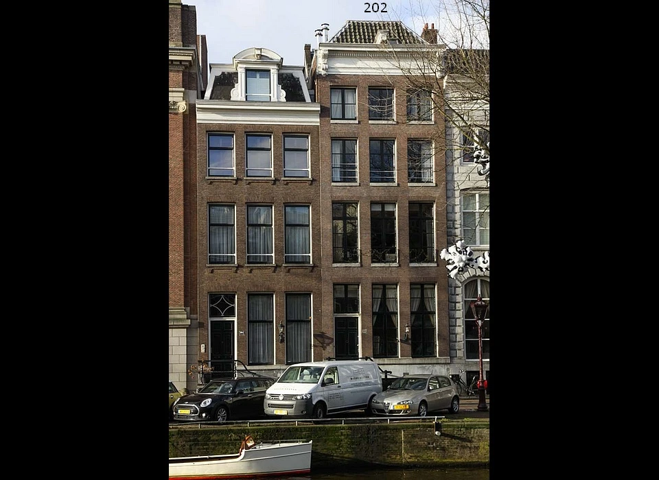 Herengracht 202 lijstgevel zonder fronton ca.1780 (2017)