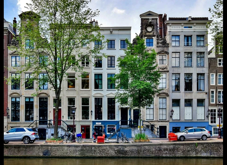 Herengracht 400-408 bestond uit 5 halsgevels ca.1665 (2015)