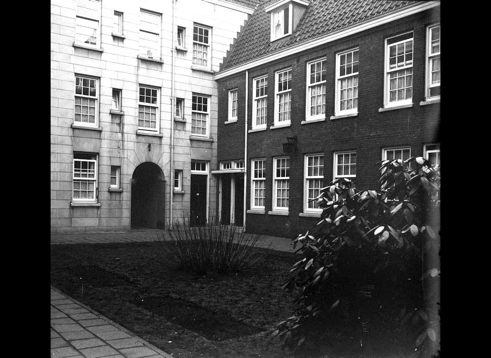 Lindengracht 94-112 Lindenhof binnenplaats (1951)