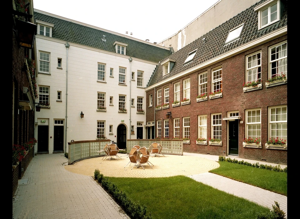 Lindengracht 94-112 Lindenhof binnenplaats (2014)