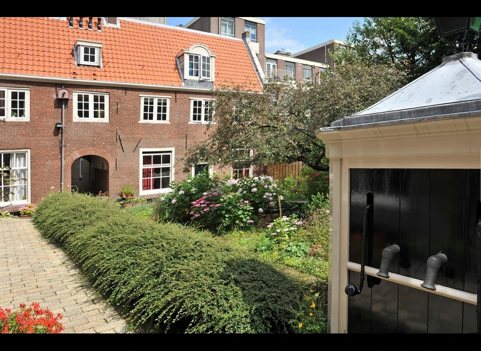 Lindengracht 149-163 Suyckerhoff binnenplaats (2013)