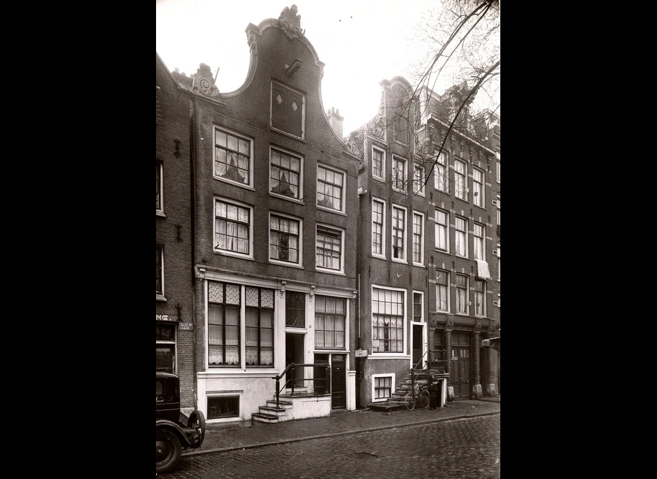 Lindengracht 13-17 op 15 de ingang van de Lombardsgang (1936)