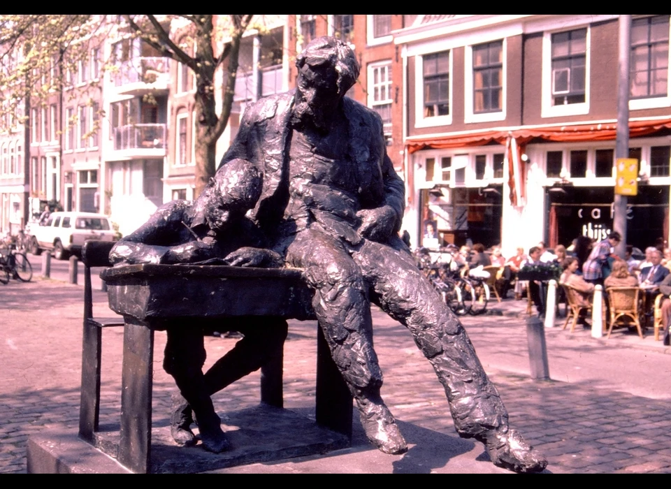 Lindengracht standbeeld van Theo Thijssen (1990)