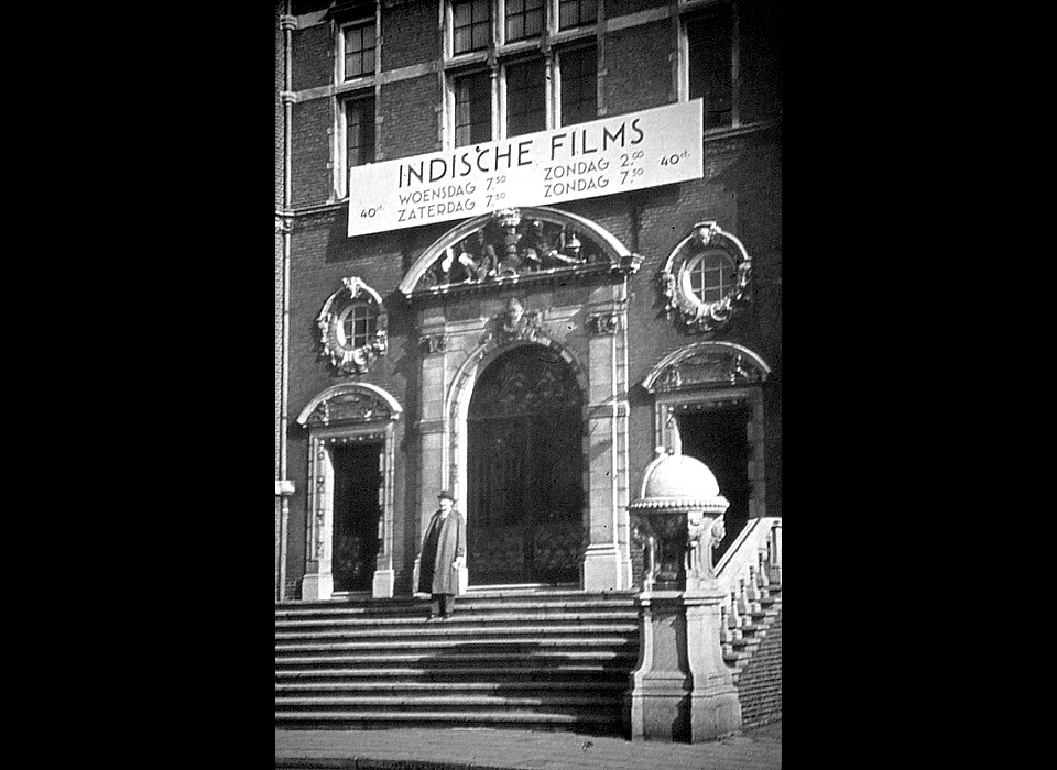 Mauritskade 63 Tropeninstituut aankondiging Indische films voor 40 cent (1940)