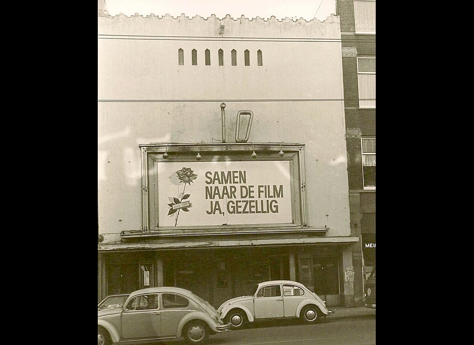 Middenweg 20 Bio-theater, Samen naar de film, Ja gezellig (ca.1955)