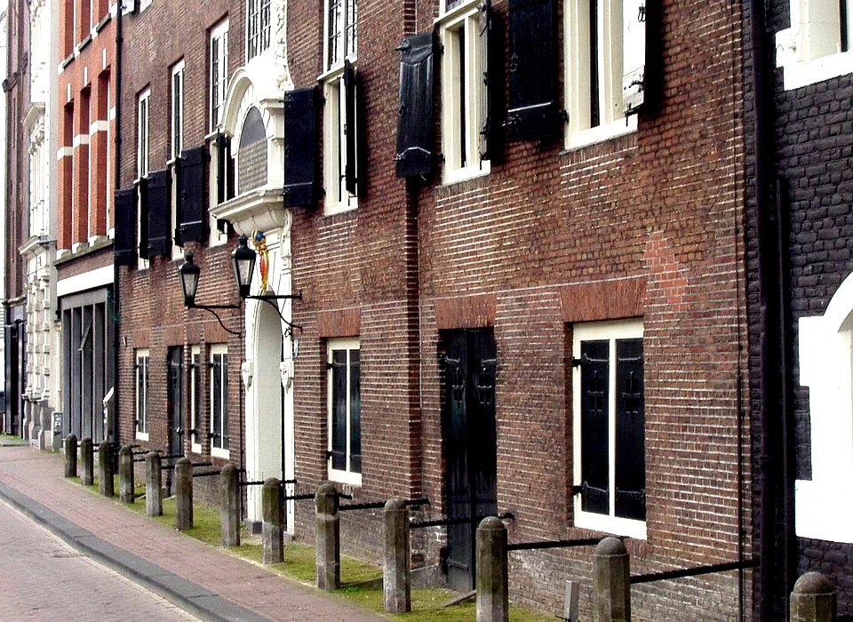 Oudezijds Voorburgwal 300 Bank van Lening bouwdeel 1664 (2006)