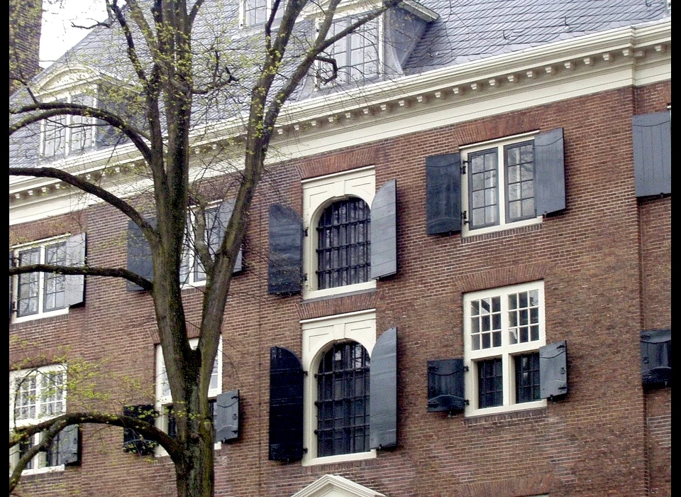 Oudezijds Voorburgwal 300 Bank van Lening bouwdeel 1664 (2006)