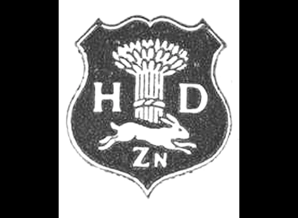 Nes 13-15 embleem van de firma H.Drijfhout & Zn met wapen van Gaasterland