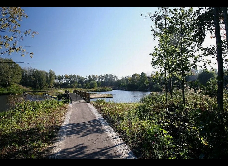 Bijlmerpark bruggen (2011)