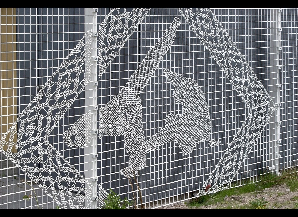 Bijlmerpark kunsthekwerk voetbalveld (2011)