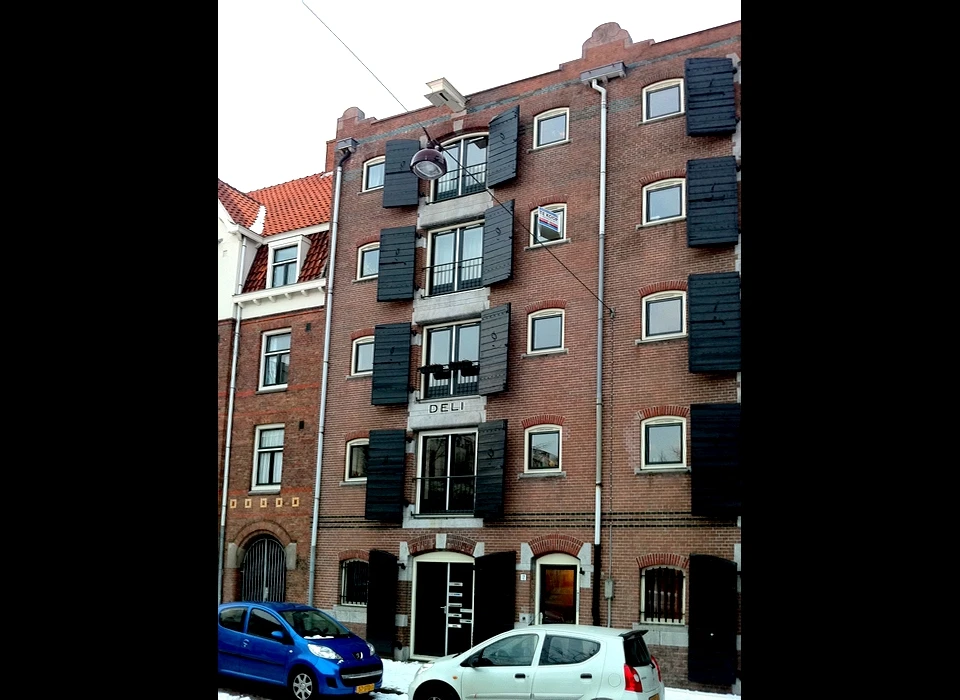 Nova Zemblastraat 12 voormalig pakhuis Deli (2011)