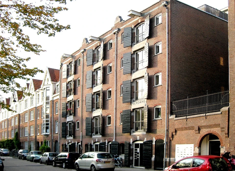 Nova Zemblastraat 8-12 (2011)