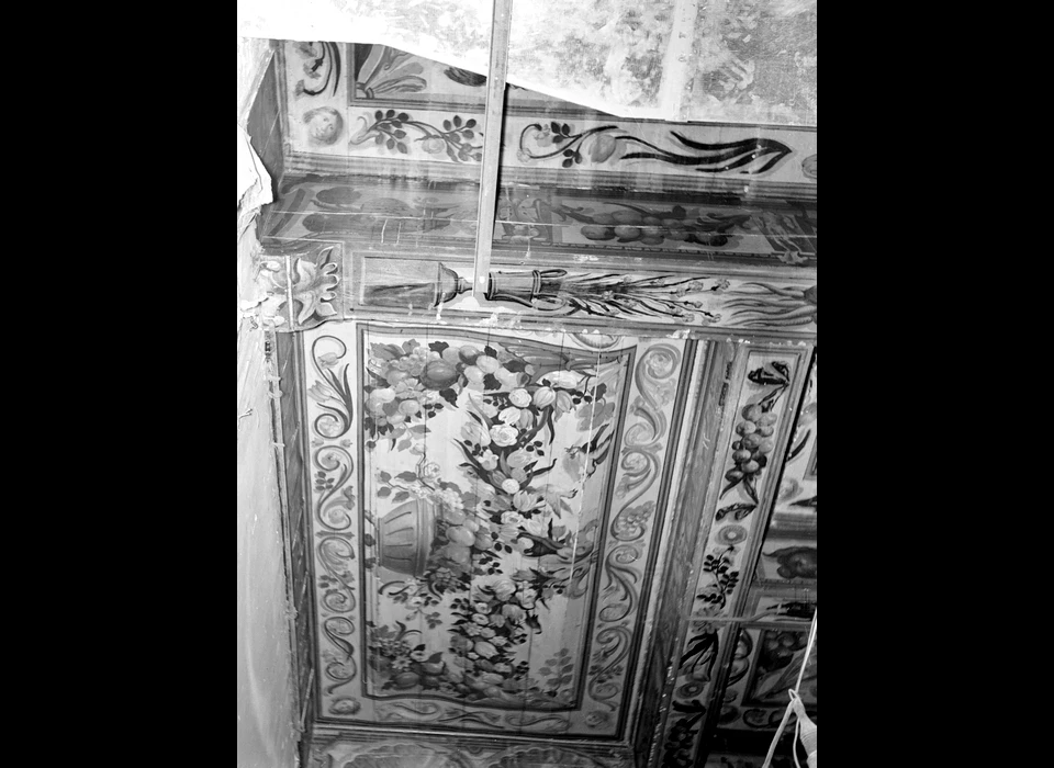Nieuwe Doelenstraat 16 beschildering plafond voor de restauratie (1966)