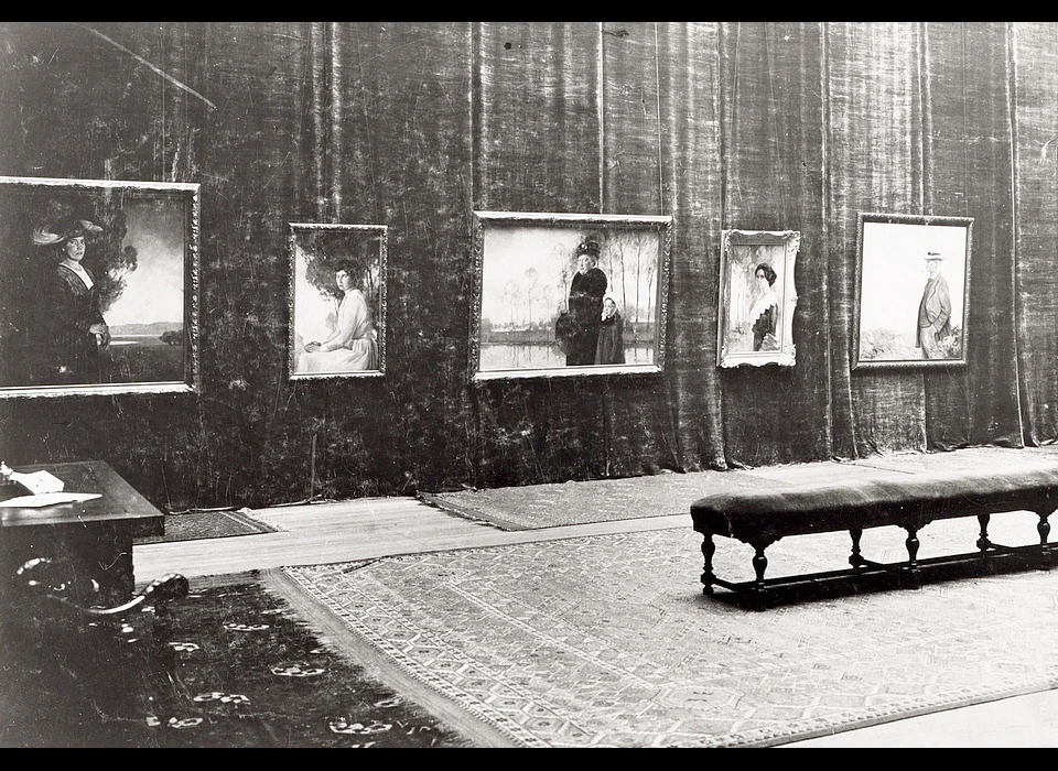 Nieuwe Doelenstraat 16-18 schilderijen van R.de Balbian Verster-Bolderheij en L.W.R.Wenckebach in de kunstzalen (1916)