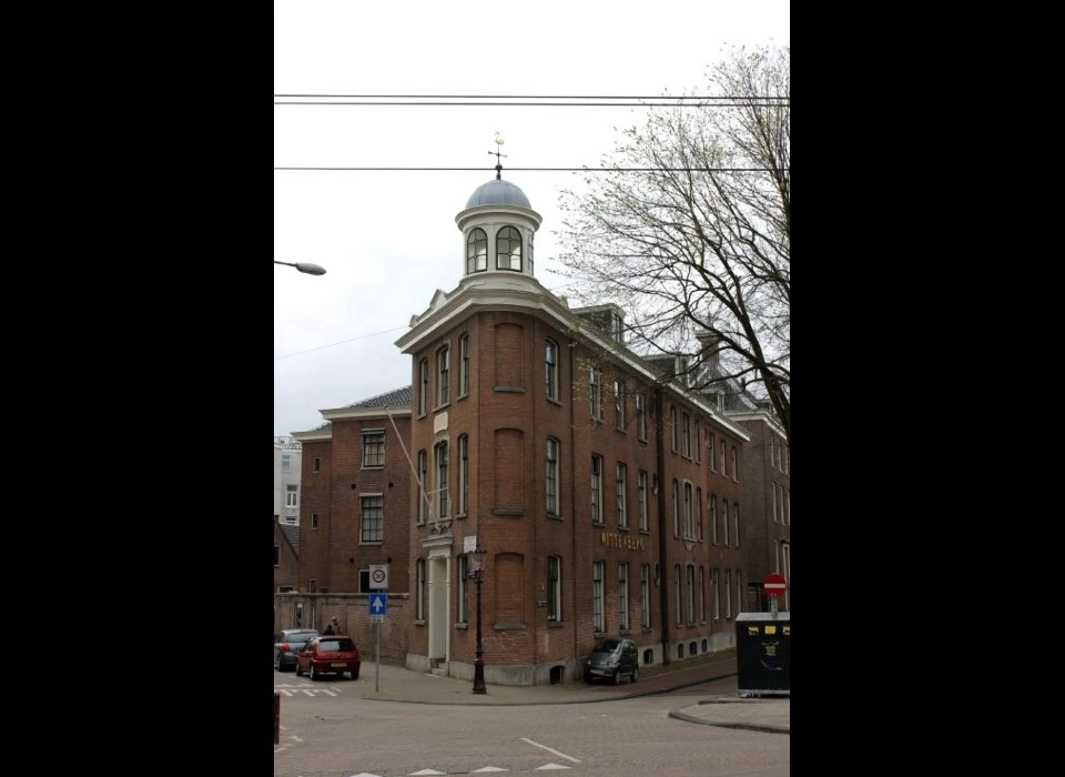 Nieuwe Keizersgracht 120 hoek Nieuwe Kerkstraat