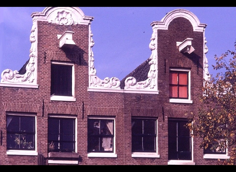 Nieuwe Keizersgracht 15-17 1990 top halsgevel