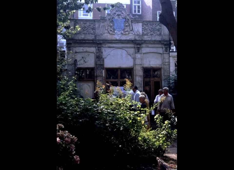 Nieuwe Keizersgracht 22 1950 tuinhuis familiewapen