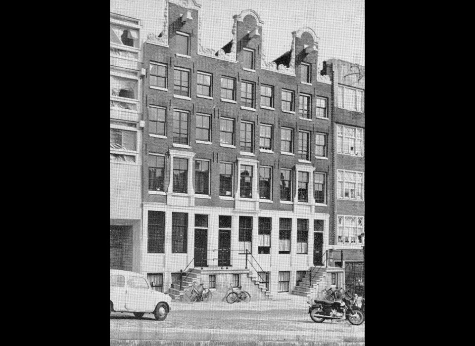 Nieuwe Keizersgracht 15-19 1965 na restauratie halsgevel
