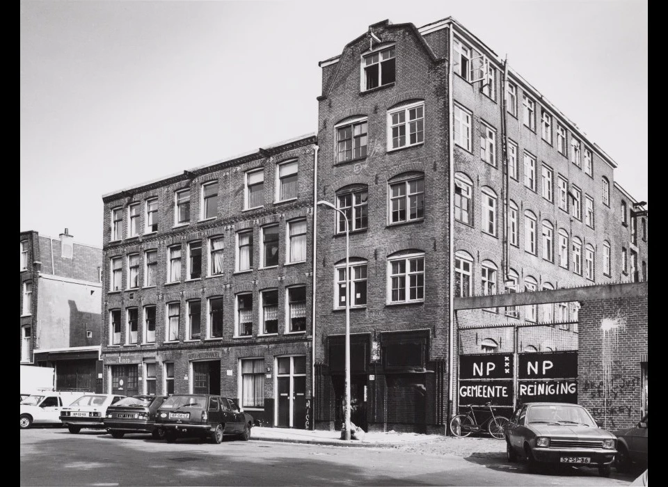 Nieuwe Uilenburgerstraat 105-121 1980c