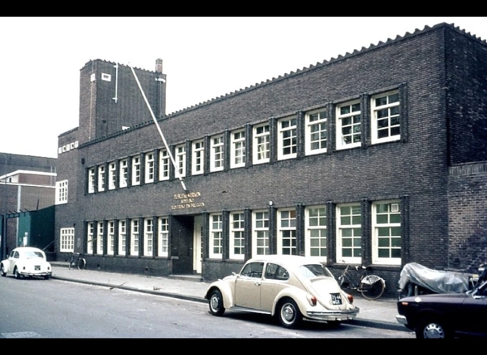 Nieuwe Uilenburgerstraat 59 Amsterdamse School gebouw PW Rioleringen