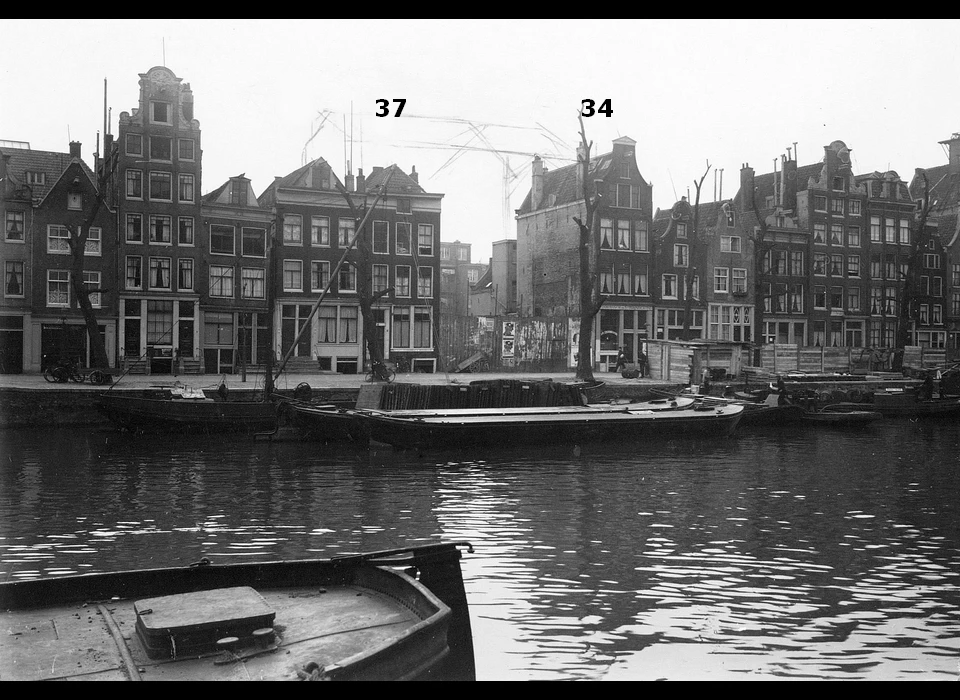 Oude Waal 35-36 afgebroken voor nieuwbouw (1937)