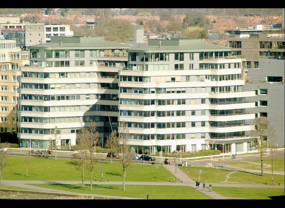 Overhoeksparklaan 2-124 gebouw De 7 Provincien vanaf De Ruijterkade 7 (2017)