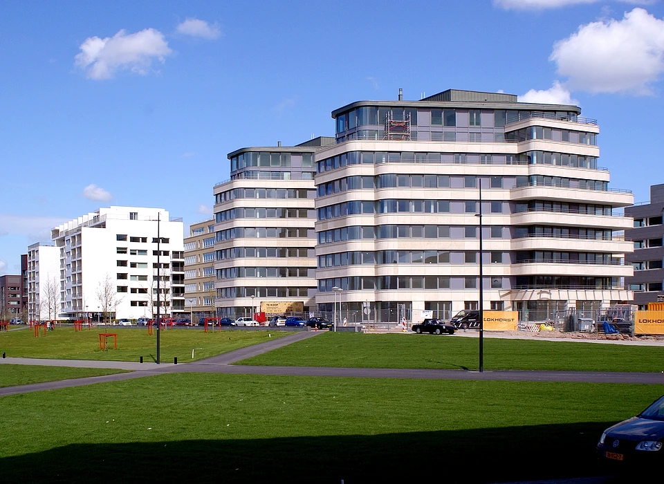 Overhoeksparklaan 2-290 rechts gebouw De 7 Provincien, links De Europa (2012)