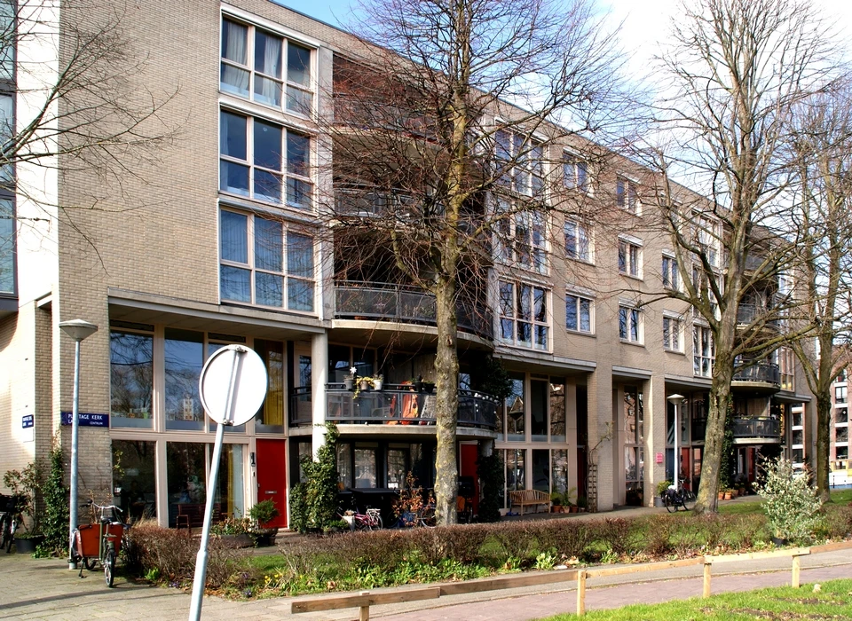 Plantage Kerklaan 169-199 is de zijvleugel van Plantagekade (2023)