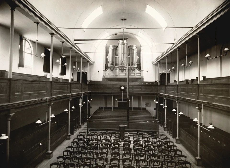 Plantage Doklaan 8 interieur Plantagekerk (1926)