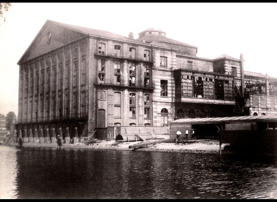 Plantage Doklaan 1-3 Parkschouwburg vernield (1908)
