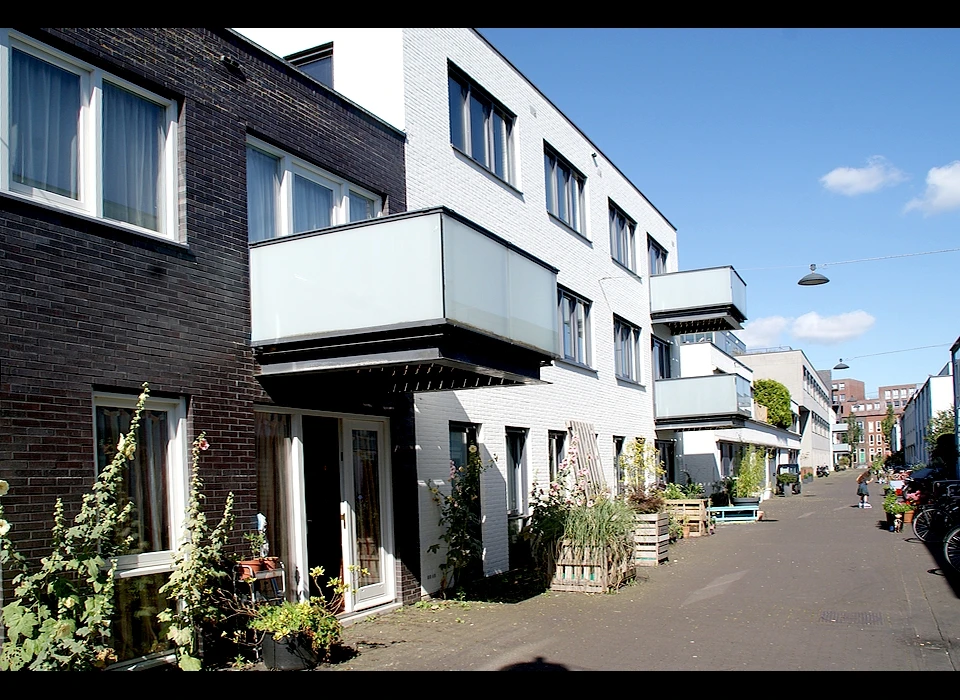 Piet Zwarthof hoek Daguerestraat 111 (2020)