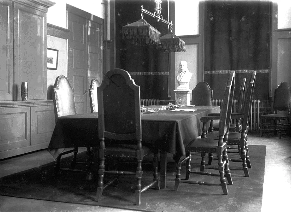 Raamgracht 4 interieur van de Bestuurskamer (1914)