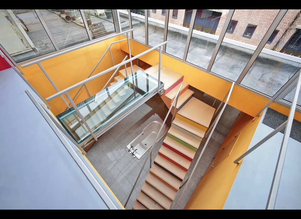 Recht Boomssloot 41 Badkamer en trappen vanaf eerste verdieping (2018)