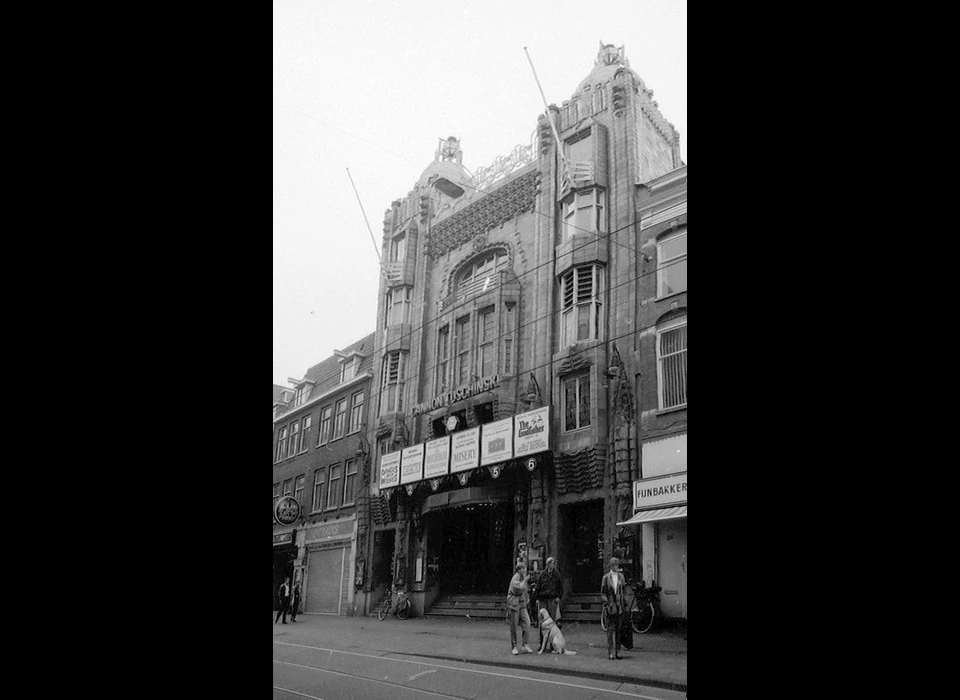 Reguliersbreestraat 26-28 theater Tuschinski (1991)