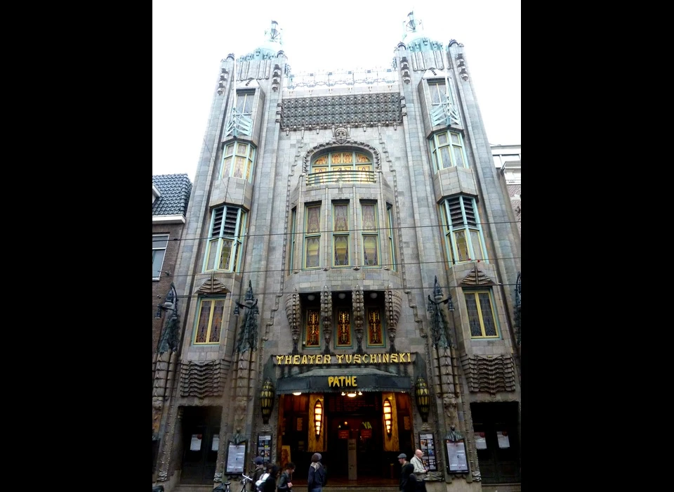 Reguliersbreestraat 26-28 theater Tuschinski (2010)