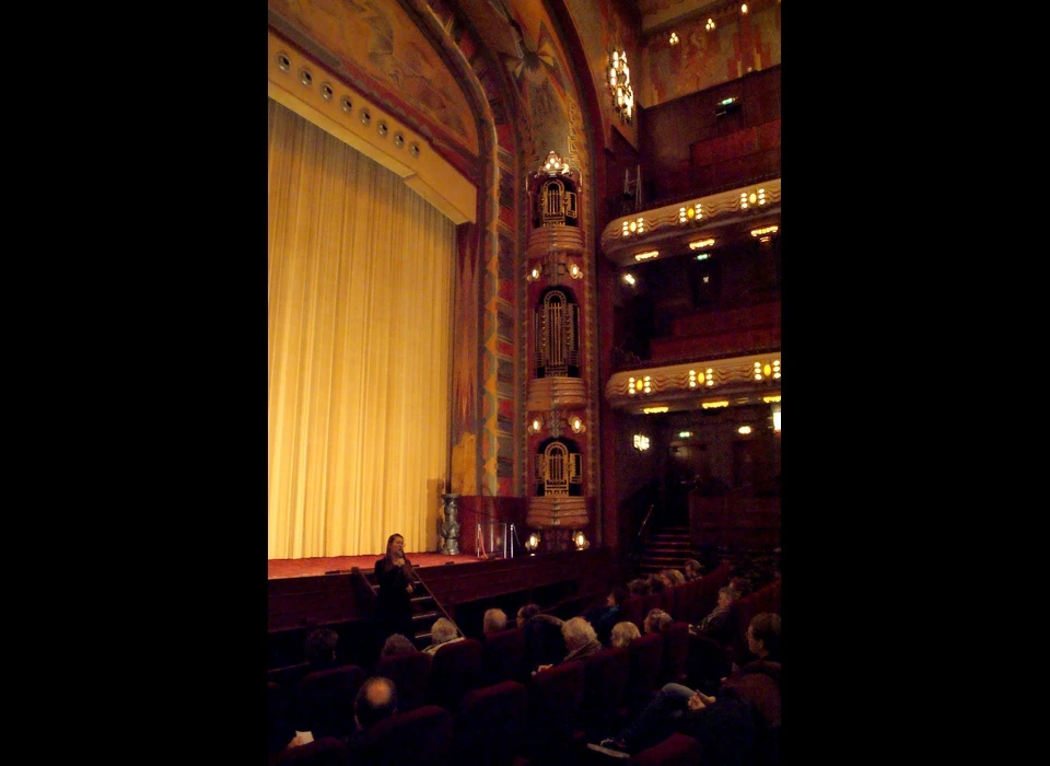 Reguliersbreestraat 26-28 theater Tuschinski bioscoop-theaterzaal (2019)