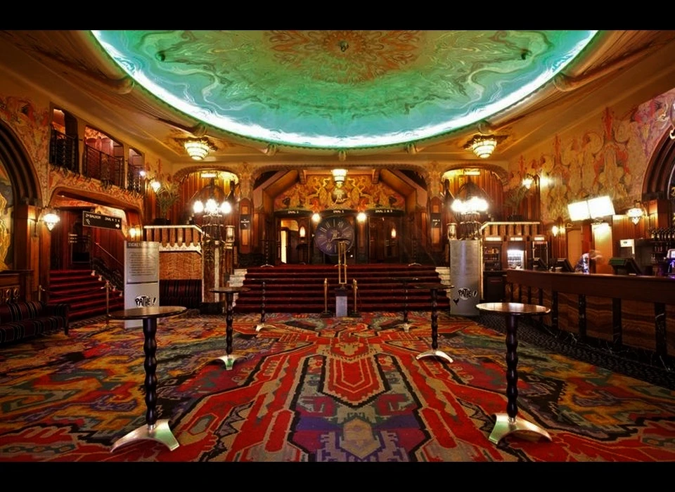 Reguliersbreestraat 26-28 theater Tuschinski foyer (2011)