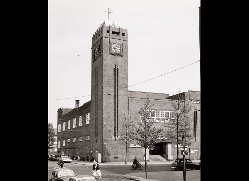 Rijnstraat 93 Thomas van Aquinokerk (1960)