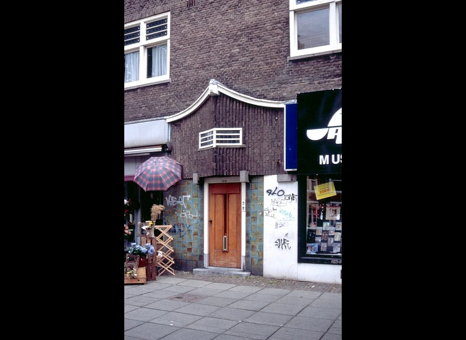 Rijnstraat 109 Amsterdamse Schoolstijl (1999)