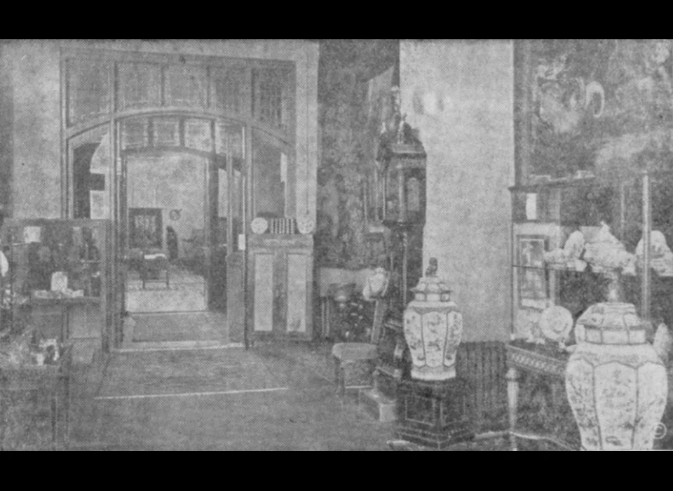 Rokin 102 1935 interieur van veilinghuis Mak van Waay