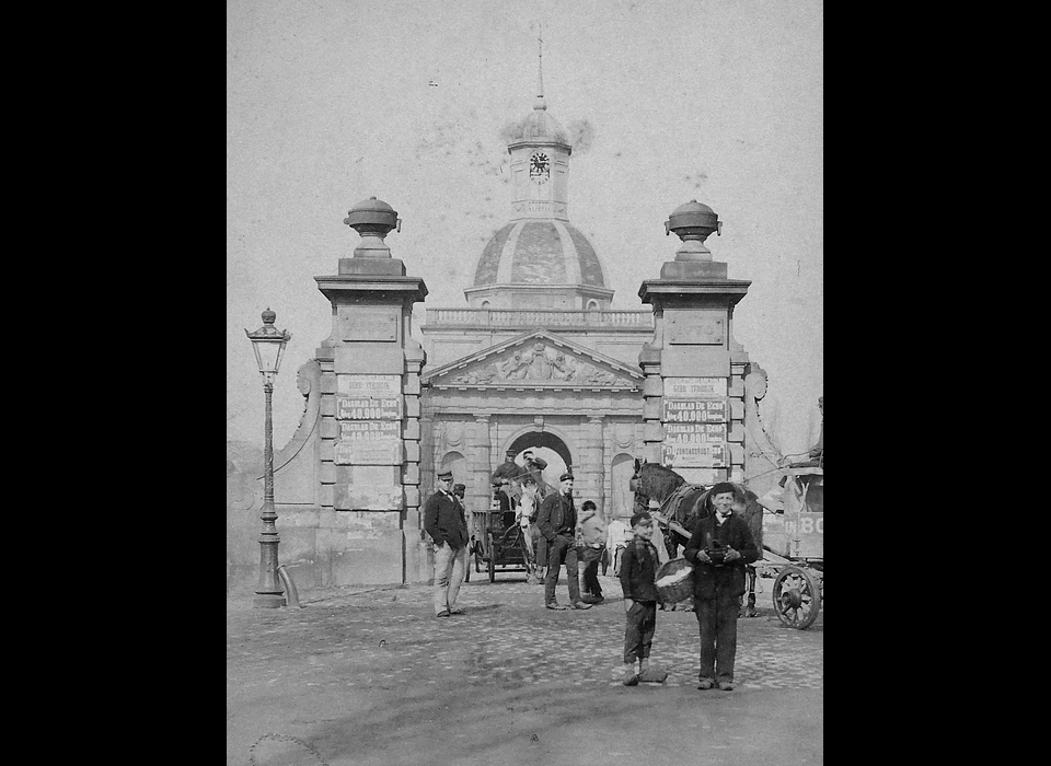 2de Muiderpoort en hekpoort (1895)