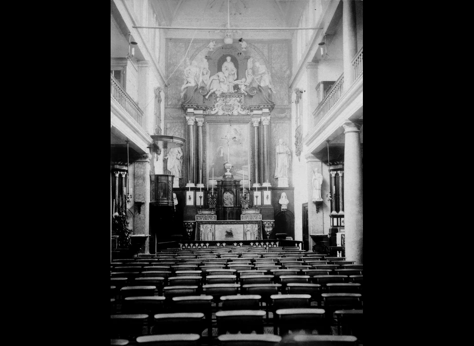 Singel 448 kerkzaal (1870)