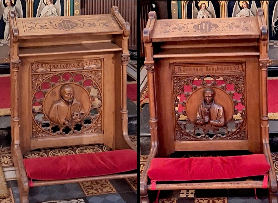 Singel 442-446 knielbankjes bij Maria-altaar, atelier Mengelberg (2025)