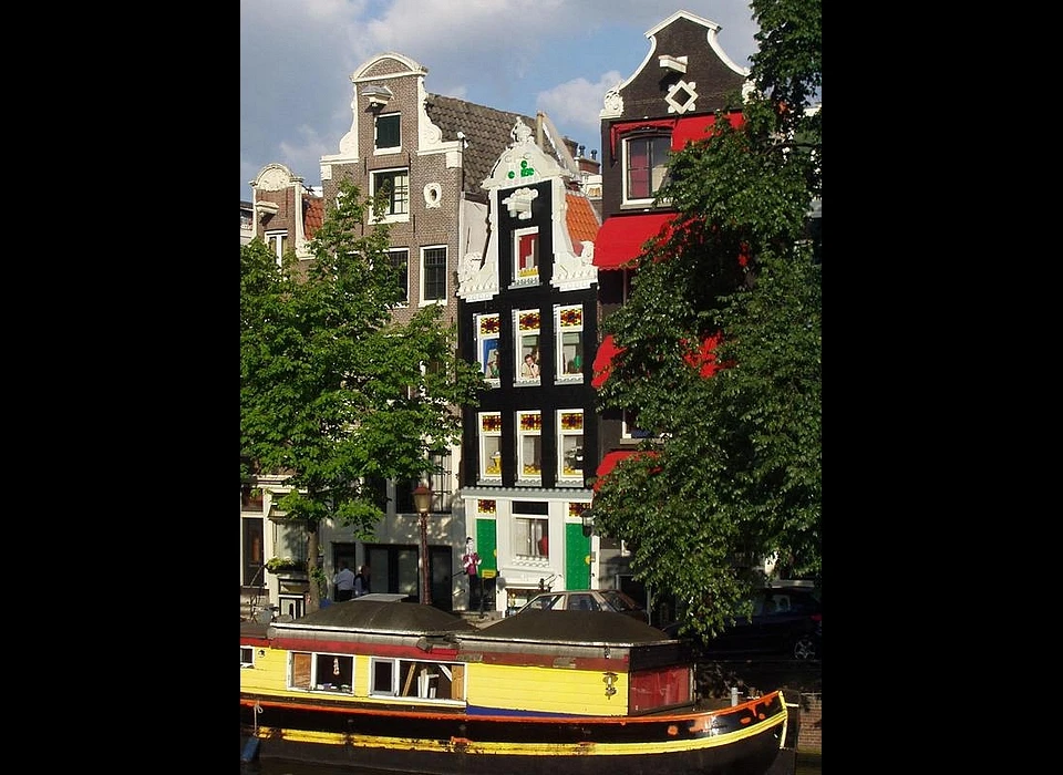 Singel 77 nagebouwd uit Legosteentjes (2004)