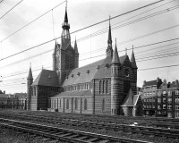 Spaarndammerstraat, Maria-Magdalenakerk