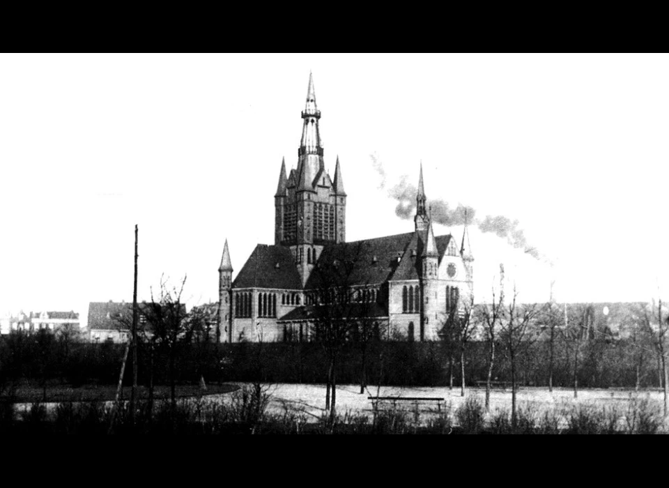 Spaarndammerstraat Maria Magdalenakerk vanuit Westerpark (1891)
