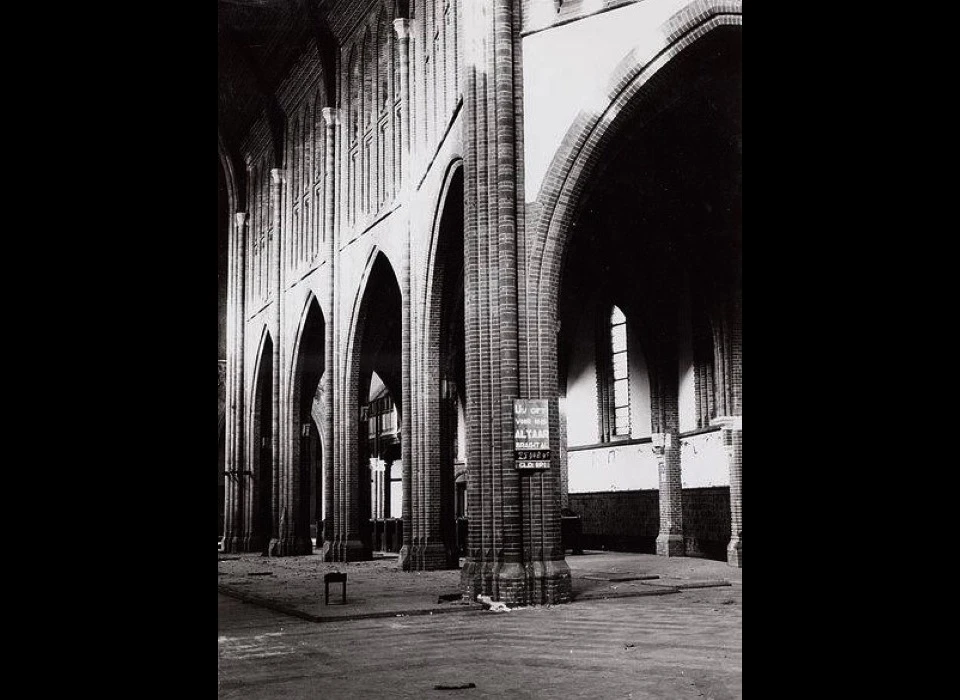 Spaarndammerstraat Maria Magdalenakerk Schip rechterzijde afbraak (1965)