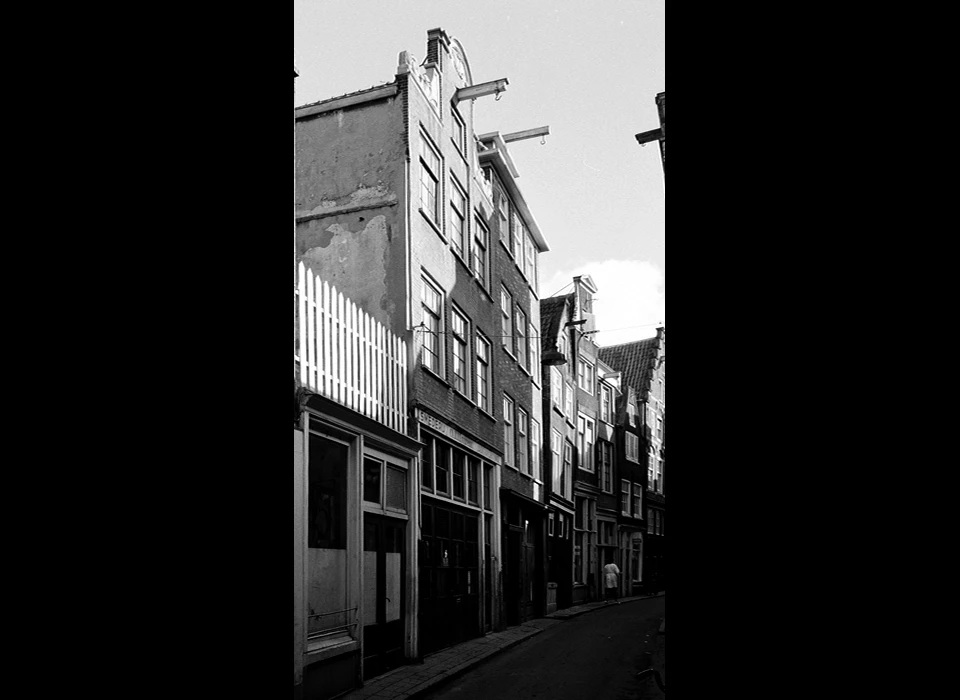 Sint Nicolaasstraat 16-36 v.r.n.l (1962)